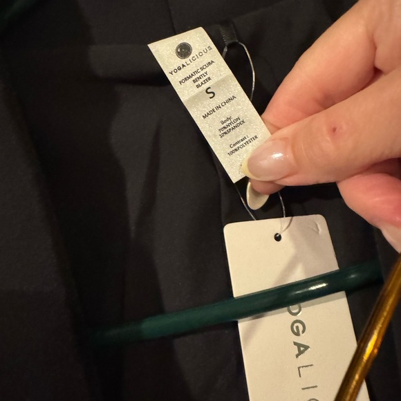 Yogalicious navy blueish/black blazer. Size small nwt - Picture 5 of 11